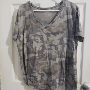 Camo  American eagle tee
